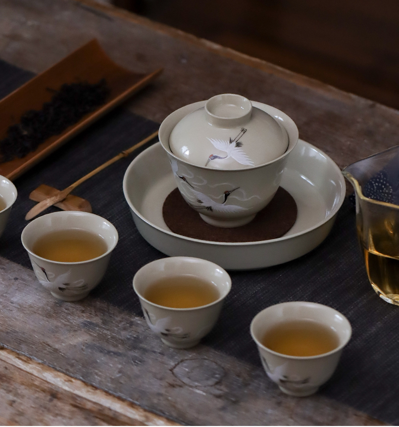 Jingdezhen plant ash hand - made ceramic tea set household contracted kung fu the crane tureen hot tea bowl