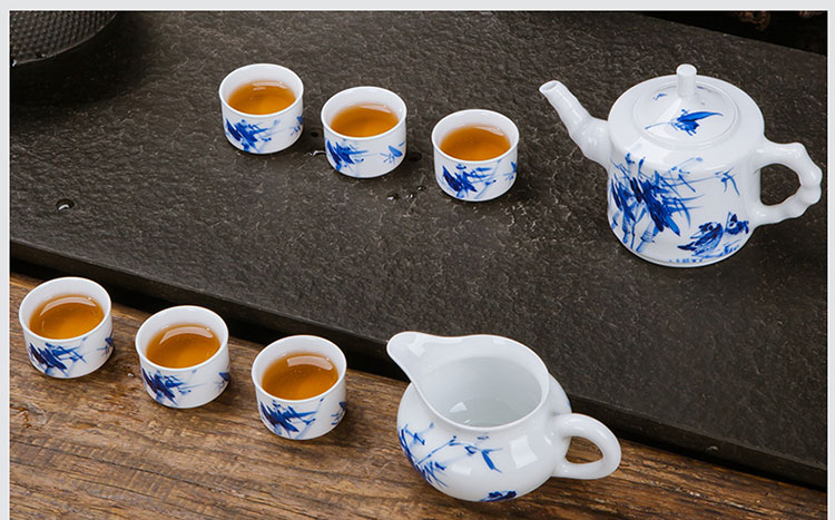 Jingdezhen ceramic hand - made tea set suit household fair simple manual kung fu tea cups of a complete set of the teapot