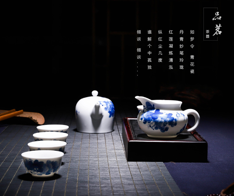 Jingdezhen blue and white hand - made grape kung fu tea set the whole set of ceramic tea set reasonable teapot master single CPU