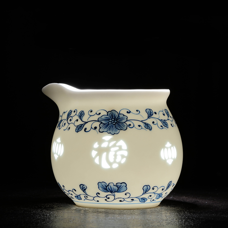 Jingdezhen blue and white and exquisite ceramic tea set suit hand - made kung fu tea cup teapot set fair keller