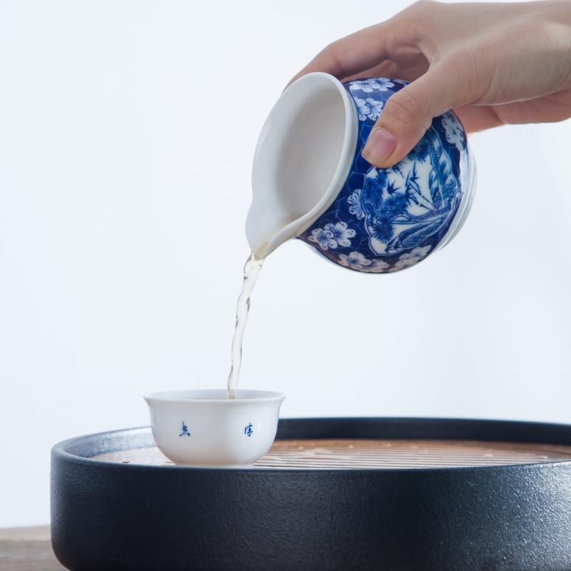 Jingdezhen ceramic fair keller hand - made heavy sample tea cup points tea kungfu tea set fair cup and cup size