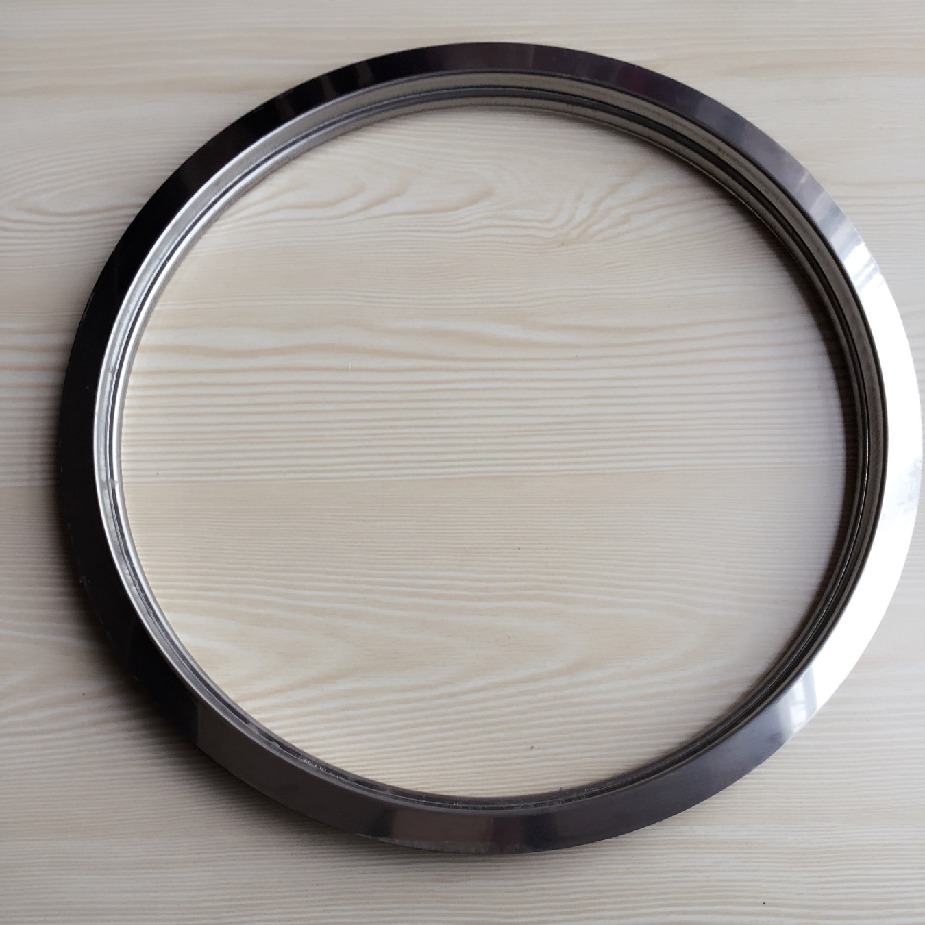 Special flat steel ring for hot pot induction cooktop