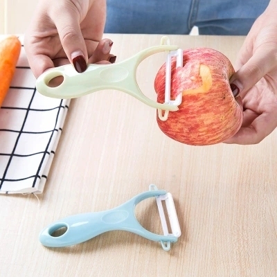 Fashion plain color peeler Kitchen gadgets Japan and South Korea Nordic color peeler multi-functional melon and fruit ceramic peeler