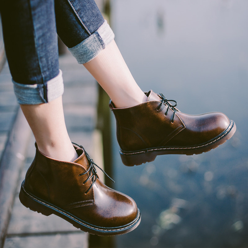 Martin Boots Woman Summer Thin 2022 new student Korean version genuine leather retro single boot 100 hitch flat-bottomed short boots woman
