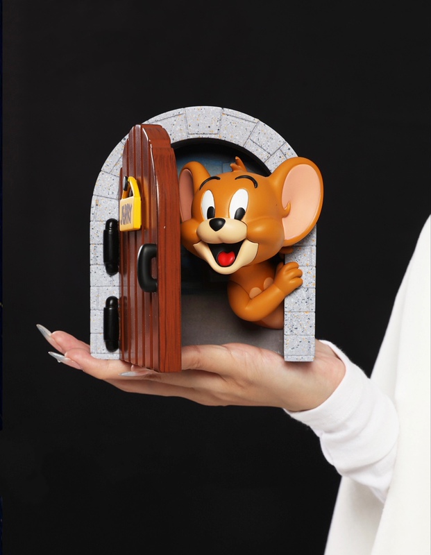[in Stock] Authentic Vgt Tom and Jerry Jerry's House Mouse Hole Figurine Cute Trendy Toy Decoration