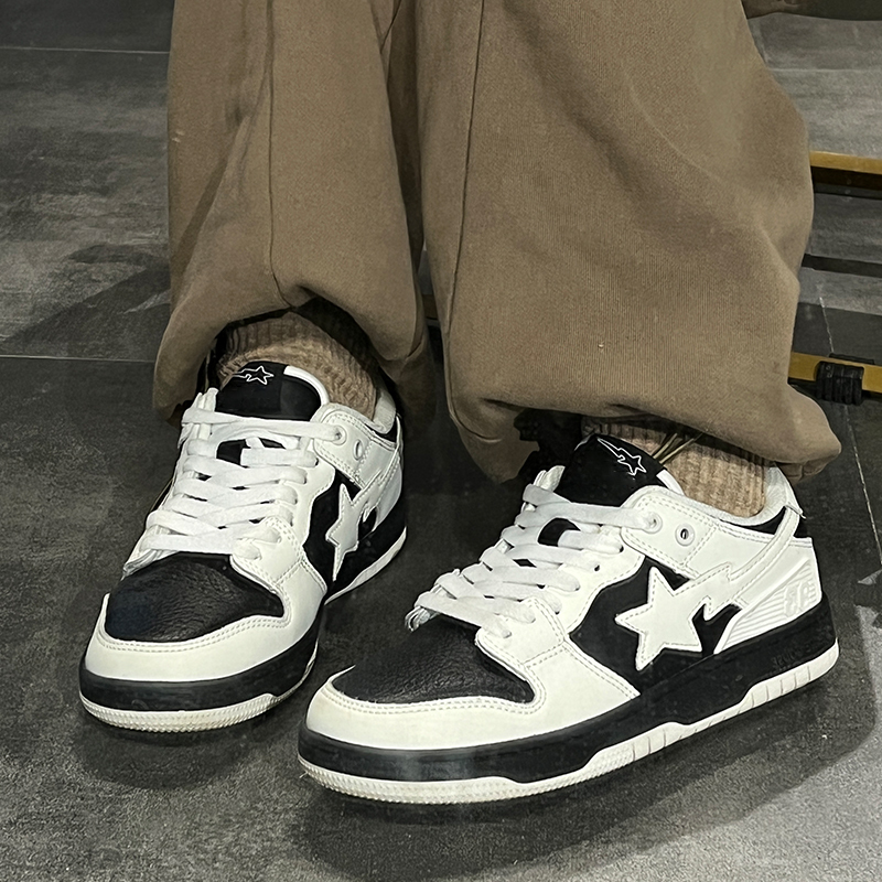 2026 New Spring Shoes for Men, High-End, Cool and Stylish, Thick-Soled White and Black Panda Dunk Trendy Shoes, Leather Casual Sneakers