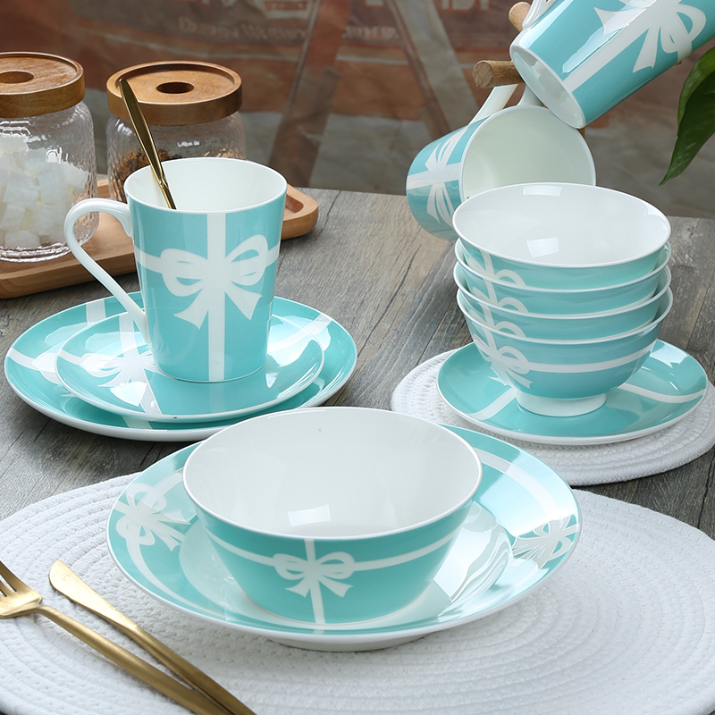 Sokitchen Bone Porcelain Blue Bow Tie Ceramic Cutlery Nordic Western Dining Soup Dish CREATIVE NEMESIS RED PASTRY DISH