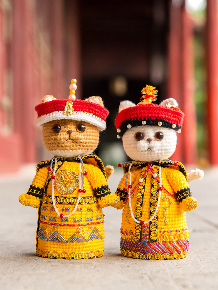 Su Su Jie Jia Wu Jia Cat Emperor ornaments handmade diy weaving self-made crochet doll material package wool group Orangutan