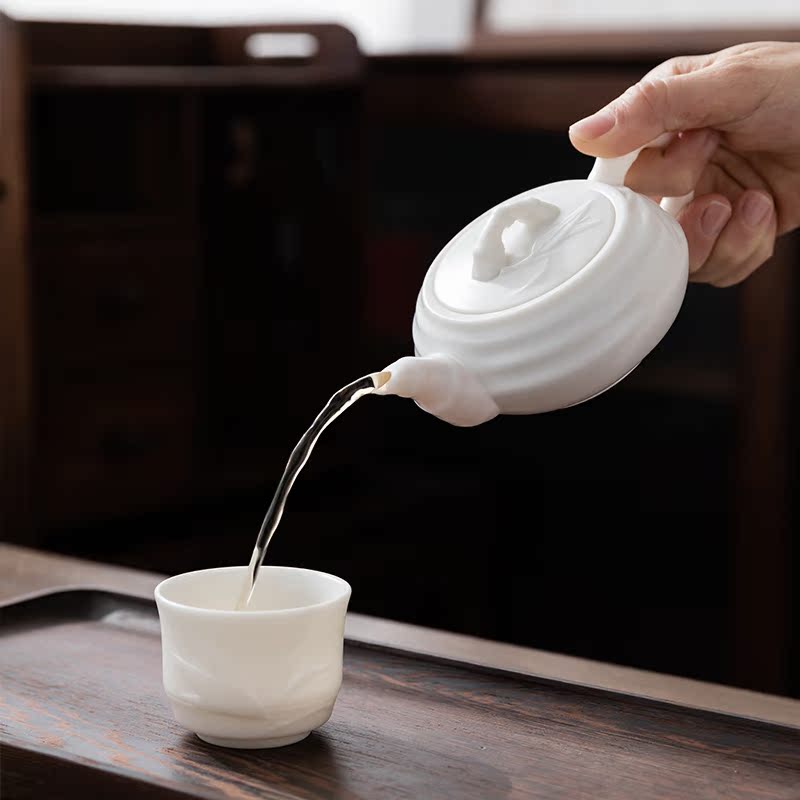 Ning uncommon white porcelain tea set single pot a pot of two cup four make tea cup dried chicken wings wood tray