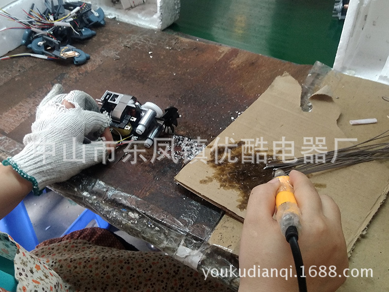 máy đánh trứng cầm tay bluestone Máy trộn cầm tay điện gia dụng công suất cao bằng thép không gỉ Máy đánh trứng tự động và máy trộn bột nhào - Máy trộn điện máy đánh trứng fakir
