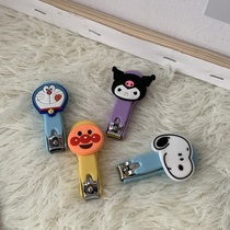 Japanese cartoon Snoopy nail clippers children infant stainless steel nail scissors cute cartoon portable nail clippers