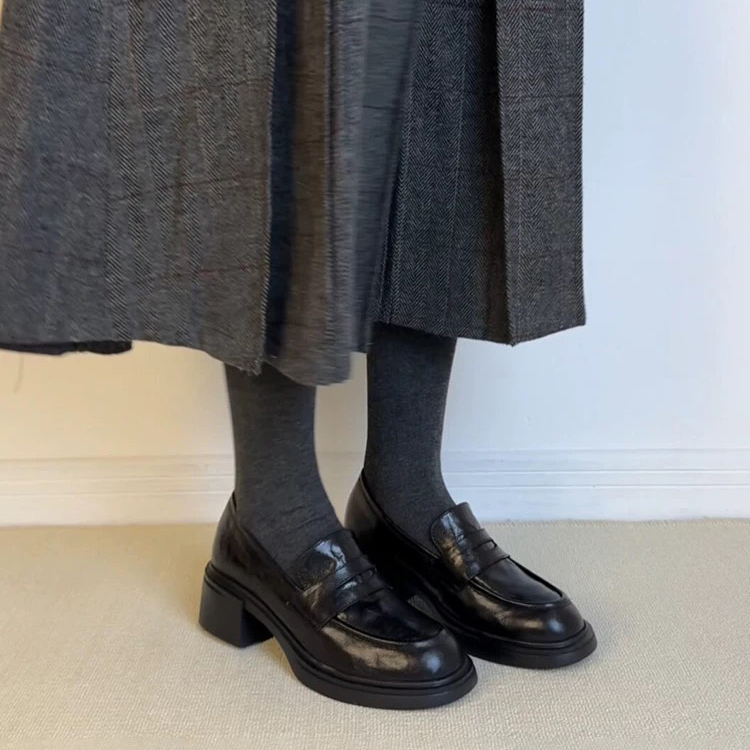 Sheepskin Version ~ New Retro Chunky Heel Loafers for Women, Slip-On Round-Toe Single Shoes, Genuine Leather Commuter Lazy Shoes Sheepskin Version ~ New Retro Chunky Heel Loafers for Women, Slip-On Round-Toe Single Shoes, Genuine Leather Commuter Lazy Shoes