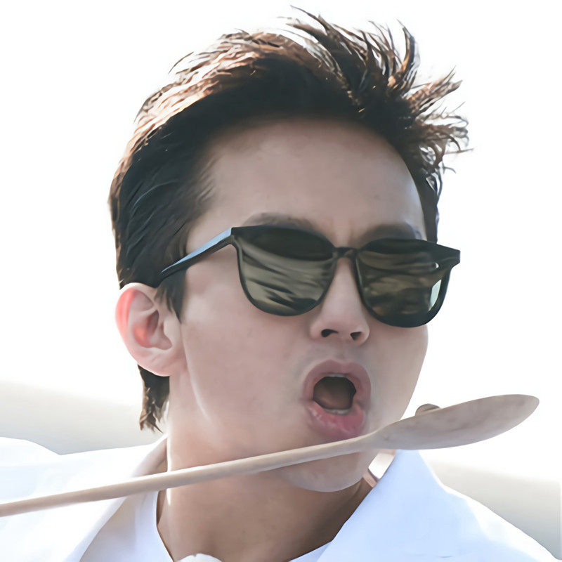 ins sunglasses male tide internet red stars same big frame black sunglasses female Han version driving polarized street to round face-Taobao