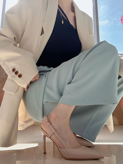 裸色一字带包头凉鞋女2025年夏季新款尖头细跟设计感不累脚高跟鞋