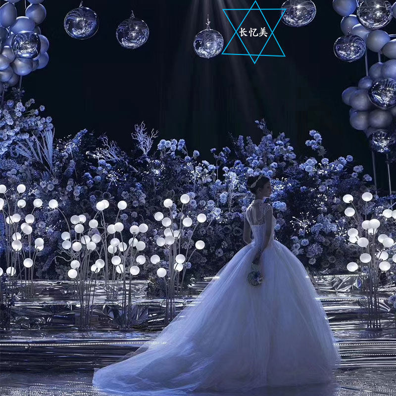 New wedding prop Prop Plated Hose Round Ball Lamp Optical Path Leading Stage Pendulum to greet Pennsylvania Showcase Ground lamp pendant lamp