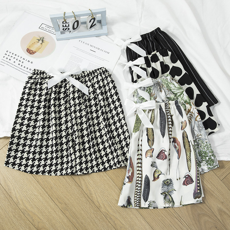 Ice-wire pants female summer thin shorts simulation simulation silk wear broad leg pants daily beach pants large-code home pants