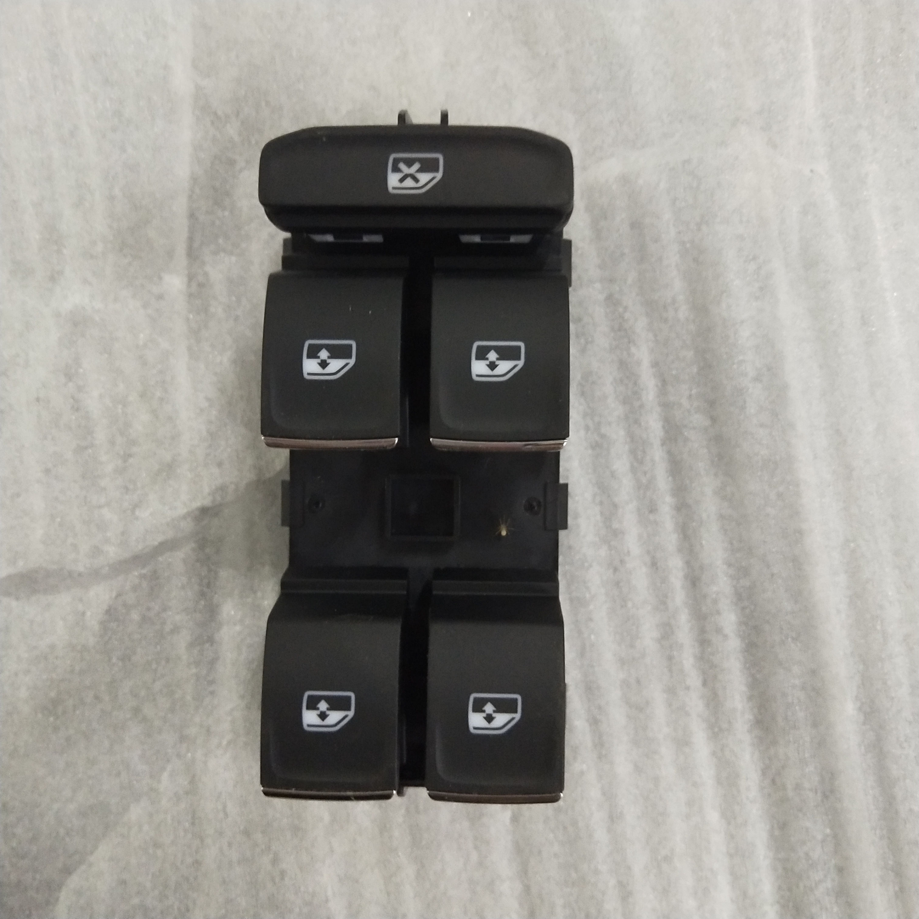 18-21-year-old glass lifter switch button front and rear left and right electric car window keys