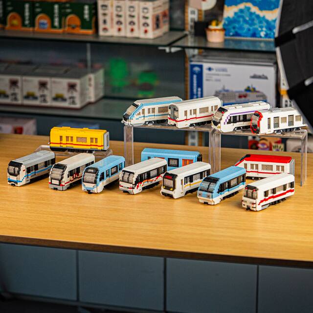 High-speed rail train city subway building blocks train subway model children's educational micro-particle assembled toy ornaments