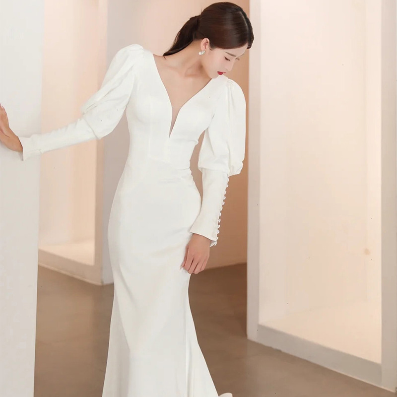 Retro winter wedding dress, french style, 2023 collection,  Retro winter wedding dress, french style, 2023 collection,