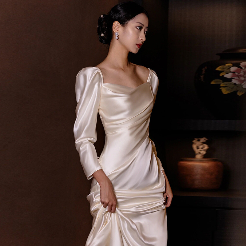 Long-Sleeved Light Wedding Dress for the Bride, Simple French Satin Style, Elegant Forest Style, White Formal Dress, Fishtail Skirt, High-End Feel