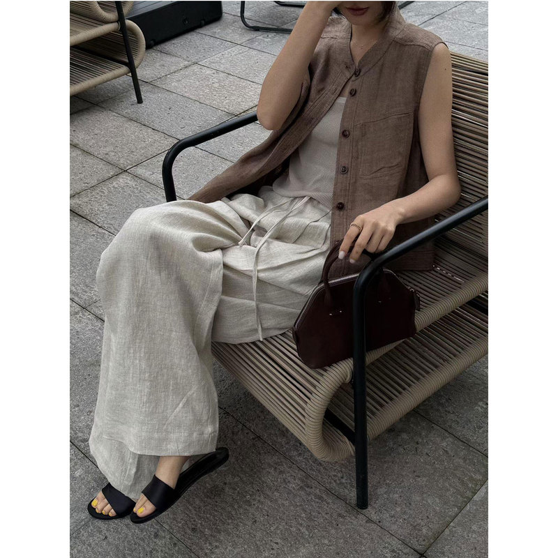 Old Money Style Linen Vest Top for Women, Summer Fashion, Versatile, Light Luxury, Commuting, High-End Feel, Layered Cotton-Linen Sleeveless Vest Old Money Style Linen Vest Top for Women, Summer Fashion, Versatile, Light Luxury, Commuting, High-End Feel, Layered Cotton-Linen Sleeveless Vest