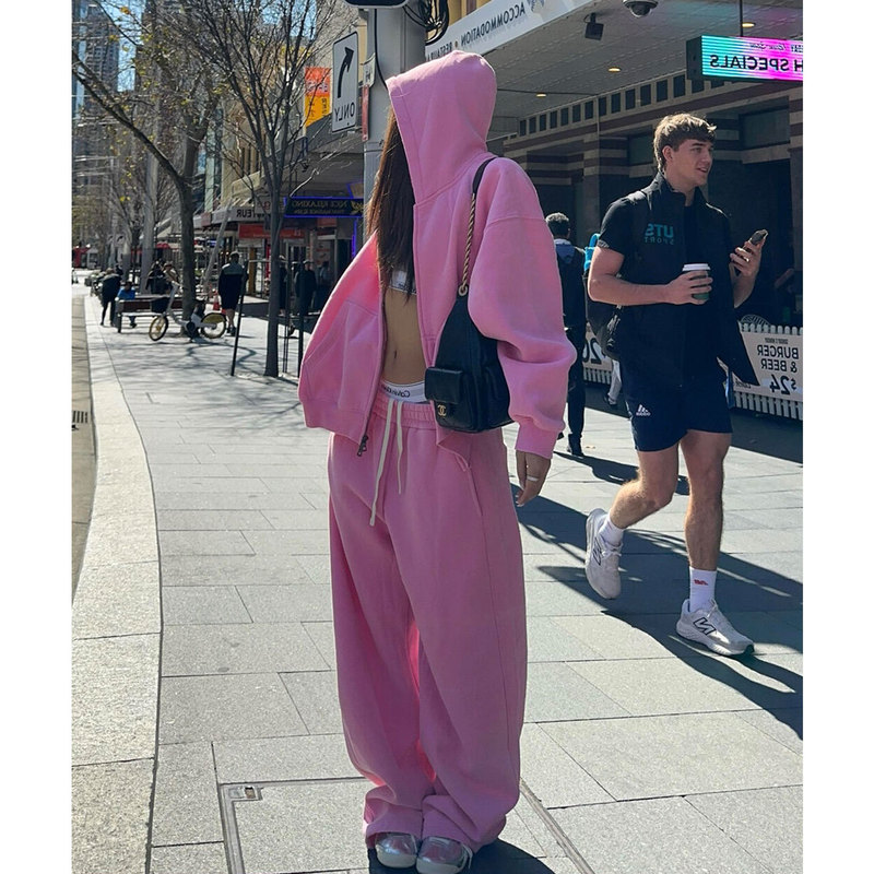 European Casual Lazy Style Pink Sportswear Suit for Women, New Spring and Autumn High-End Hooded Sweatshirt and Long Pants Two-Piece Set European Casual Lazy Style Pink Sportswear Suit for Women, New Spring and Autumn High-End Hooded Sweatshirt and Long Pants Two-Piece Set