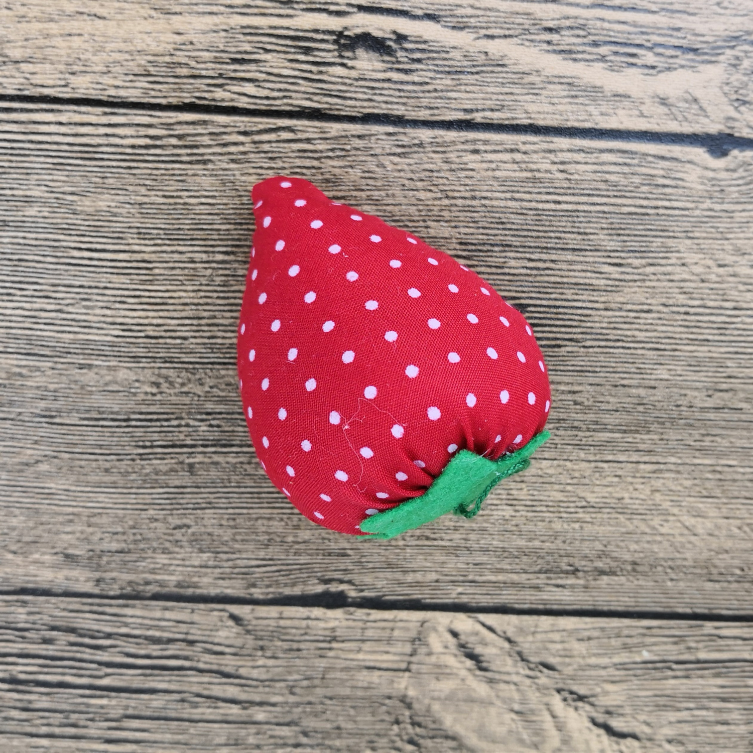 New Products Hand Stitch Needle Inserts Bag Cross Stitch Stitch Zbeads Needle Base Needle Insert Cushion Cotton Strawberry Cartoon Needle Insert