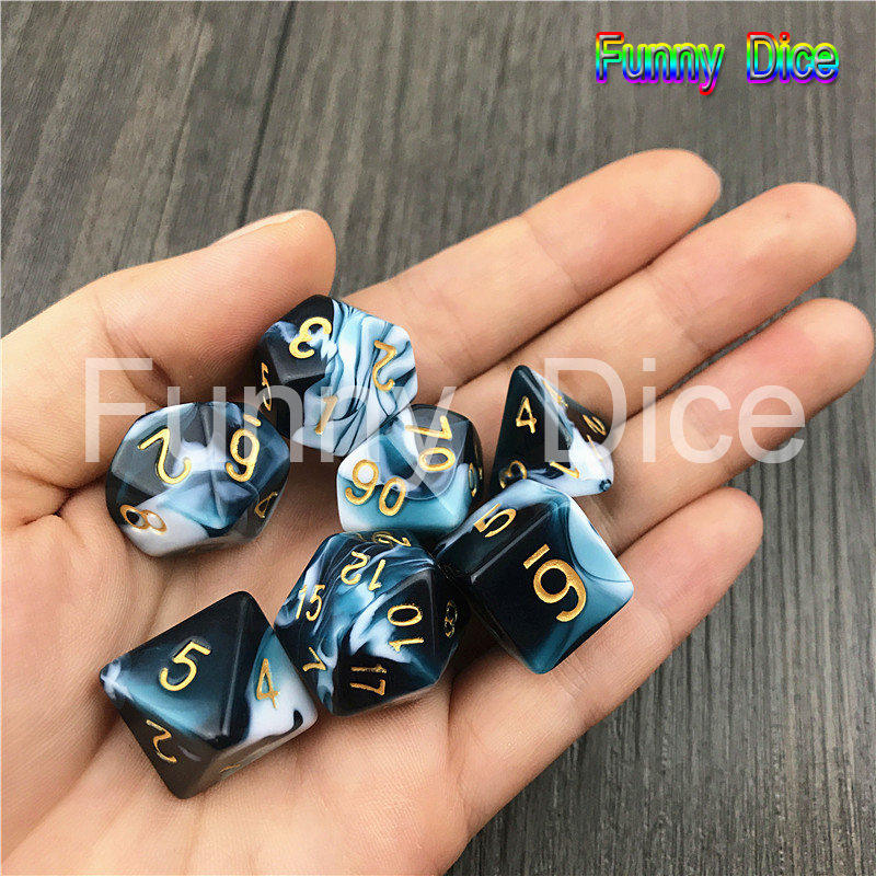 DND party runs a table swim plug dice plug bar rock powder exit quality games toys