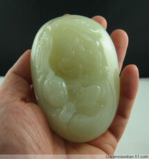Ювелирный камень 偶然玉店 天然老坑阿富汗青玉深工精雕童子拜寿手把件 18款