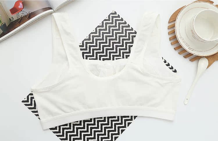 Bông nguyên chất thời kỳ phát triển đồ lót cô gái béo MM XL học sinh trung học cơ sở Học sinh trung học không có vòng thép áo ngực mỏng phần áo ngực áo cúp ngực