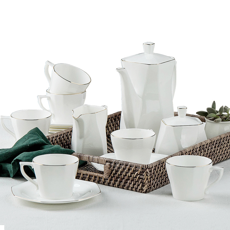 In accordance with the coffee cup Europe type tea set tea tea ipads China coffee cups and saucers ceramic coffee