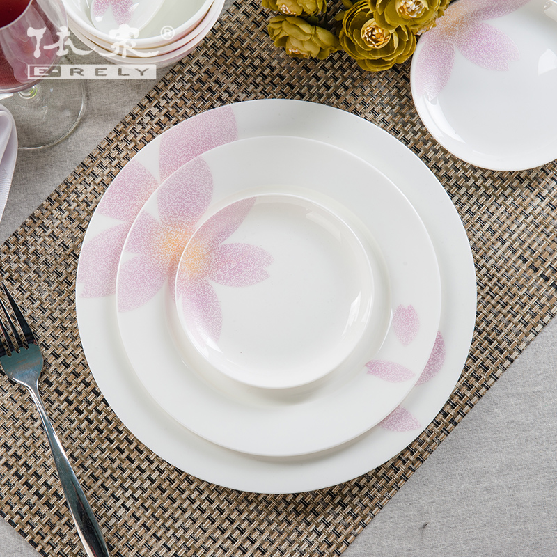 In accordance with the tangshan ipads porcelain tableware suit dishes dishes suit household ceramics from Korean 4 small bowl chopsticks