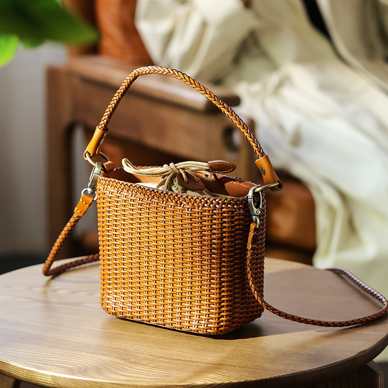 Xiaosheng Youmi Artistic Retro Handmade Woven Bag Genuine Leather Women's Handbag Single Shoulder Cowhide Niche Beach Crossbody Bag