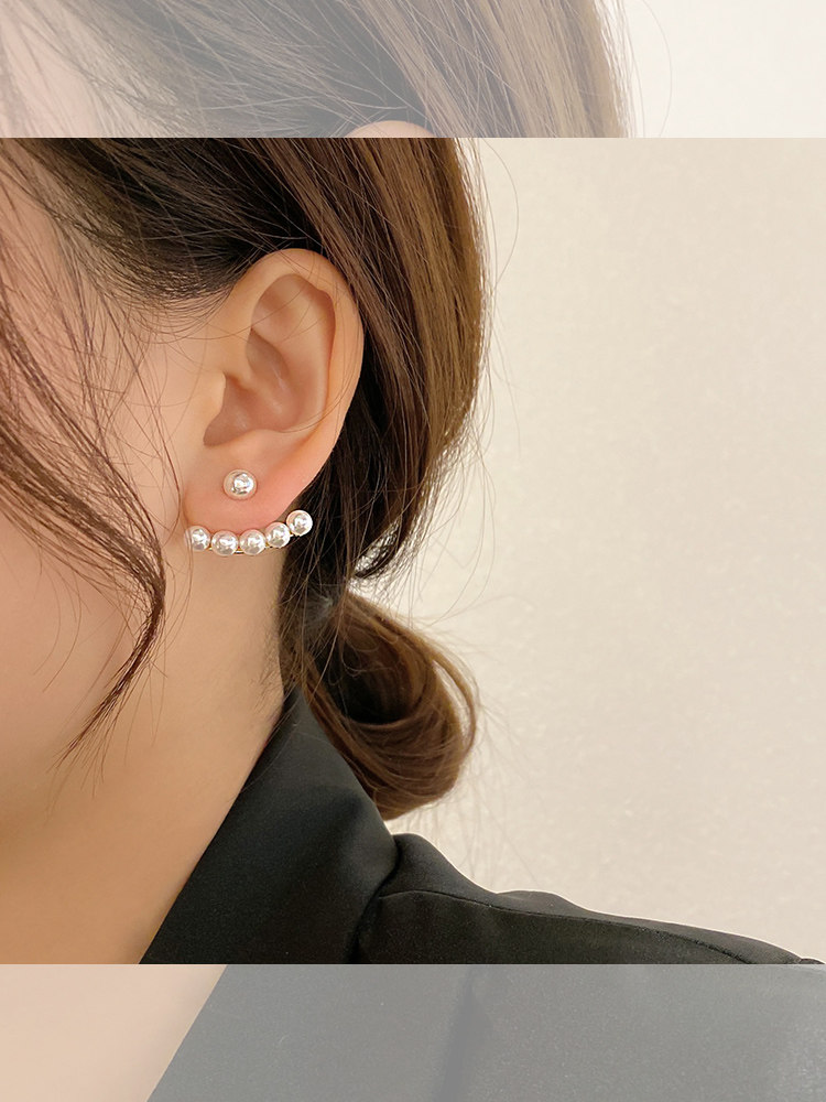 Pearl earrings female niche gentle temperament simple earrings 2021 new trend Korean unique design sense earrings