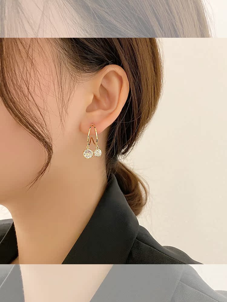 Special design earrings 2021 new trendy hand-made earrings niche high-end earrings light luxury crystal earrings