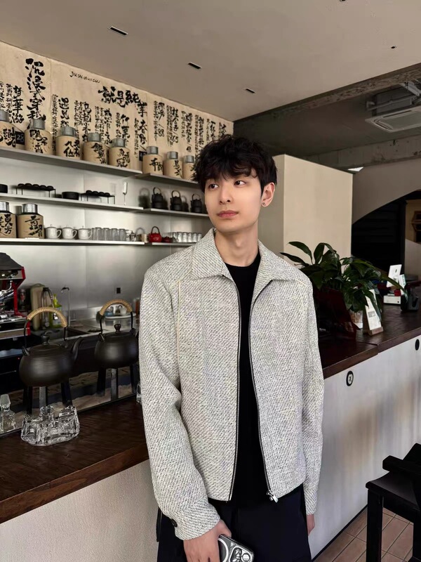 Pre Gray and White Woven Tweed Light Luxury Style Commuter Lapel Jacket with Short Wide Shoulder Pads and High-End Zipper Coat