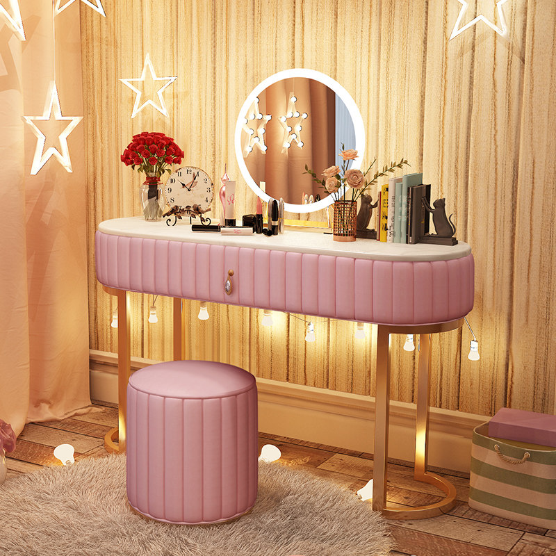 Light luxury dressing table bedroom modern minimalist European style small luxury net red ins wind makeup table with light dressing table female