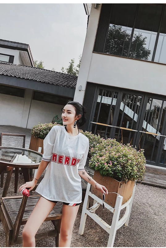 Áo tắm nữ bảo thủ ba mảnh chia phẳng góc ngắn tay che học sinh che bụng giảm béo thể thao suối nước nóng nhỏ nước hoa đồ bơi