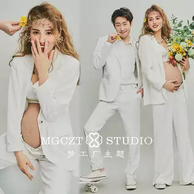 Photo studio photography, maternity clothes, couples, couples, white suits, beautiful art themes, photo costumes