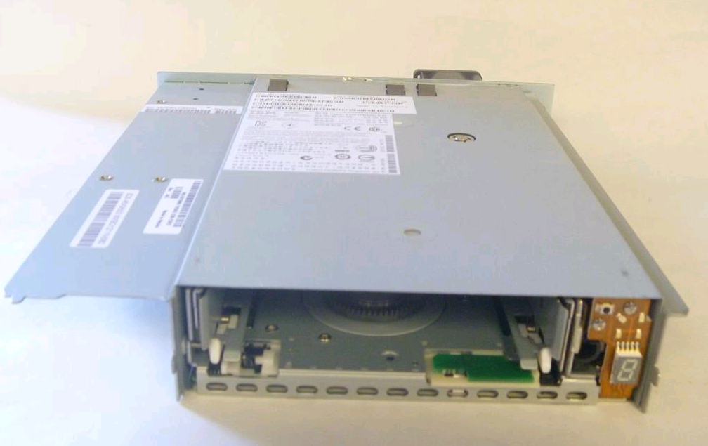 Dell VTNNV LTO5 V2 HH 8Gb FC Tape Drive with Tray TL2000-Ta
