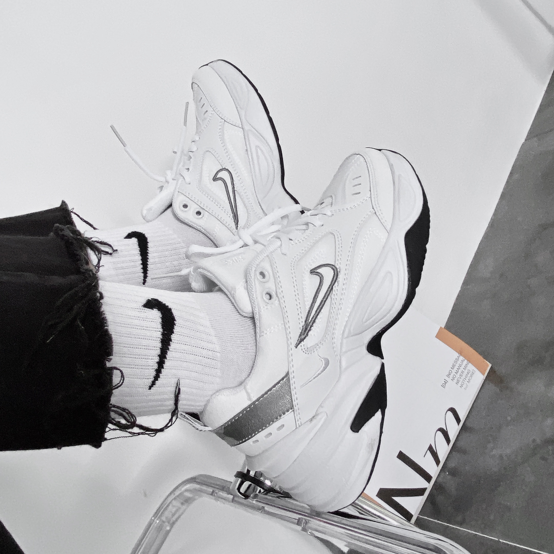 Naughty Women Shoes Photography Sports Tide Shoes College Wind Casual Single Shoes Ins and Wind Products Main Tustatic Picture shooting 