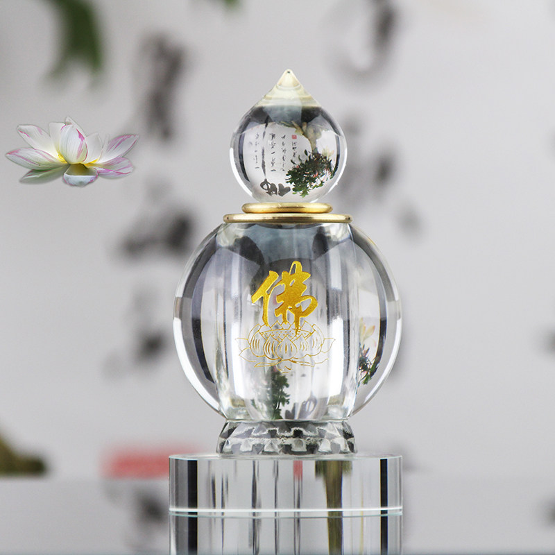 Dedicated to the Buddhist hall, Tibetan offerings, relics, nectar pills, crystal stupa, stupa, gawu bottle