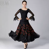 Черный и красный