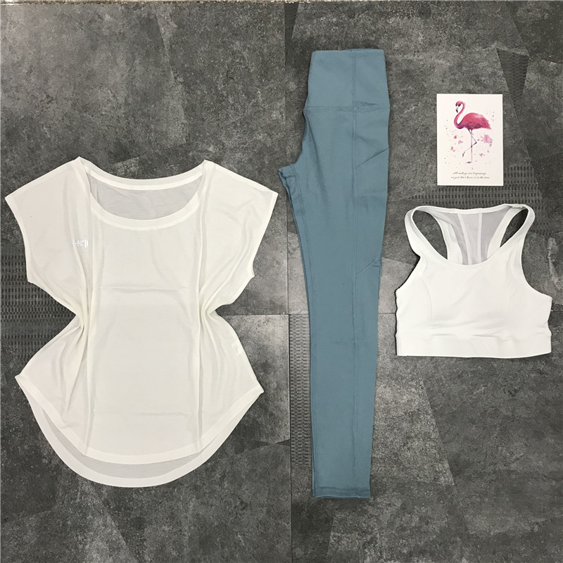 Net red yoga suit female loose professional gym beginner sports running clothes dried high waist and thin three pieces