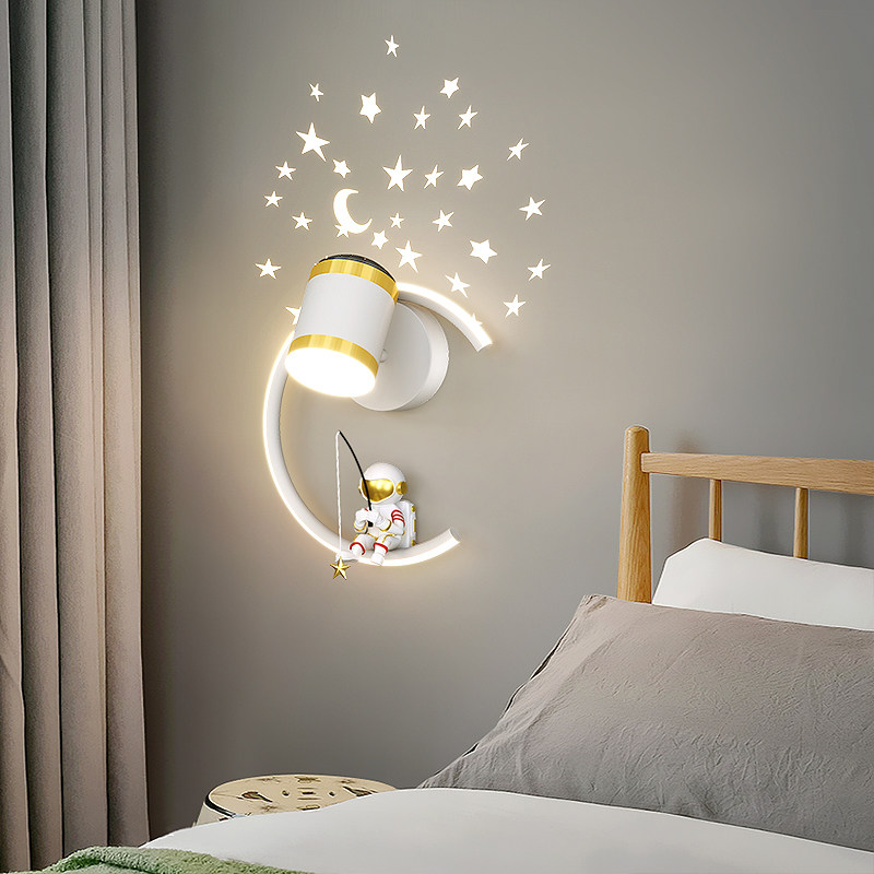 Modern simple children's room lamp bedhead lamp creative network red astronaut astronaut decorated LED wall lamp