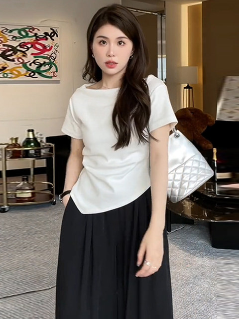 Plus Size Off-Shoulder Short-Sleeve T-Shirt for Women, Summer, Slimming, Irregular Exposed Shoulder, Niche Style, Trendy Top