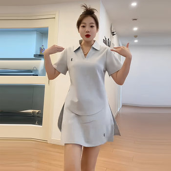 Plus Size Fashion Casual Suit for Women in Summer, Slimming Polo Collar Short-Sleeved Top and High-Waisted Skirt Two-Piece Set
