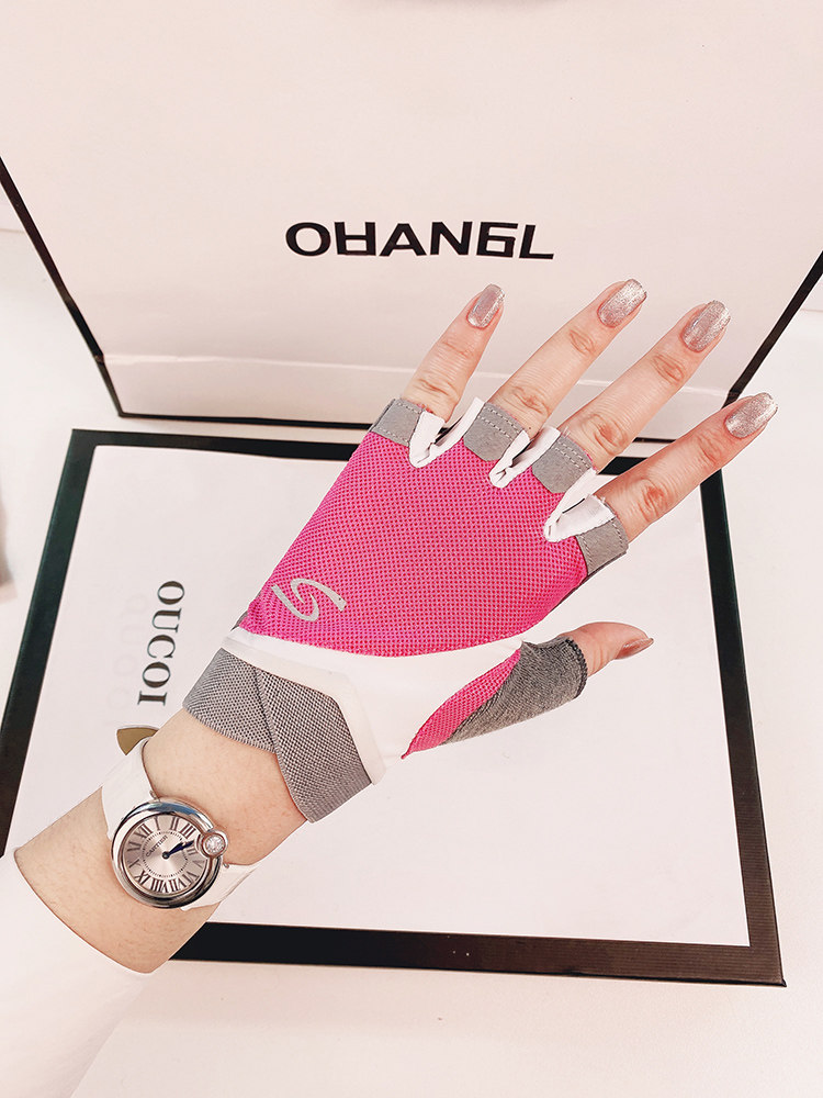 Japan Sports Fitness Semi-Finger Gloves for men and women Summer thin appliances Training Anti-slip and anti-cocoon riding gloves