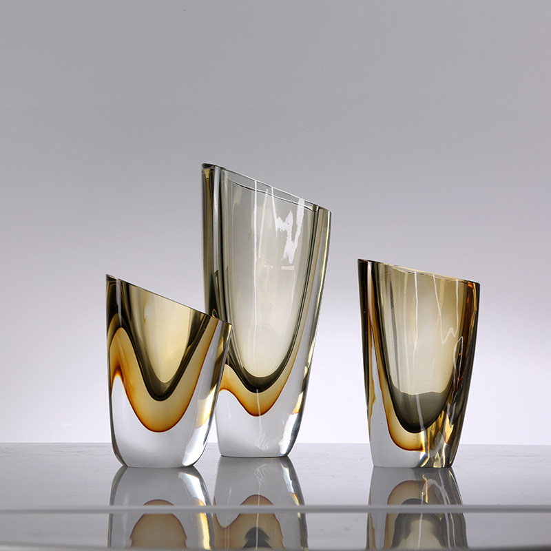 Amber brown high-end simple modern light luxury glass dried flower vase Glass ornaments Home model room flower vase