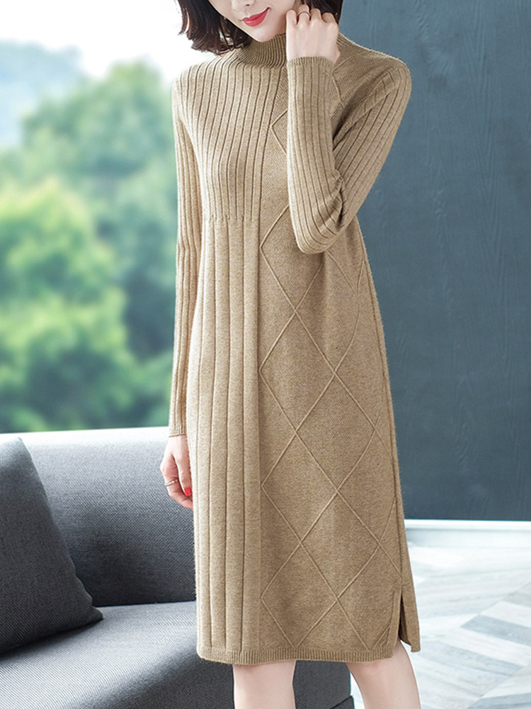 Sweater dress with coat long version knee-high autumn and winter 2021 new women's loose inner tie base knitted dress